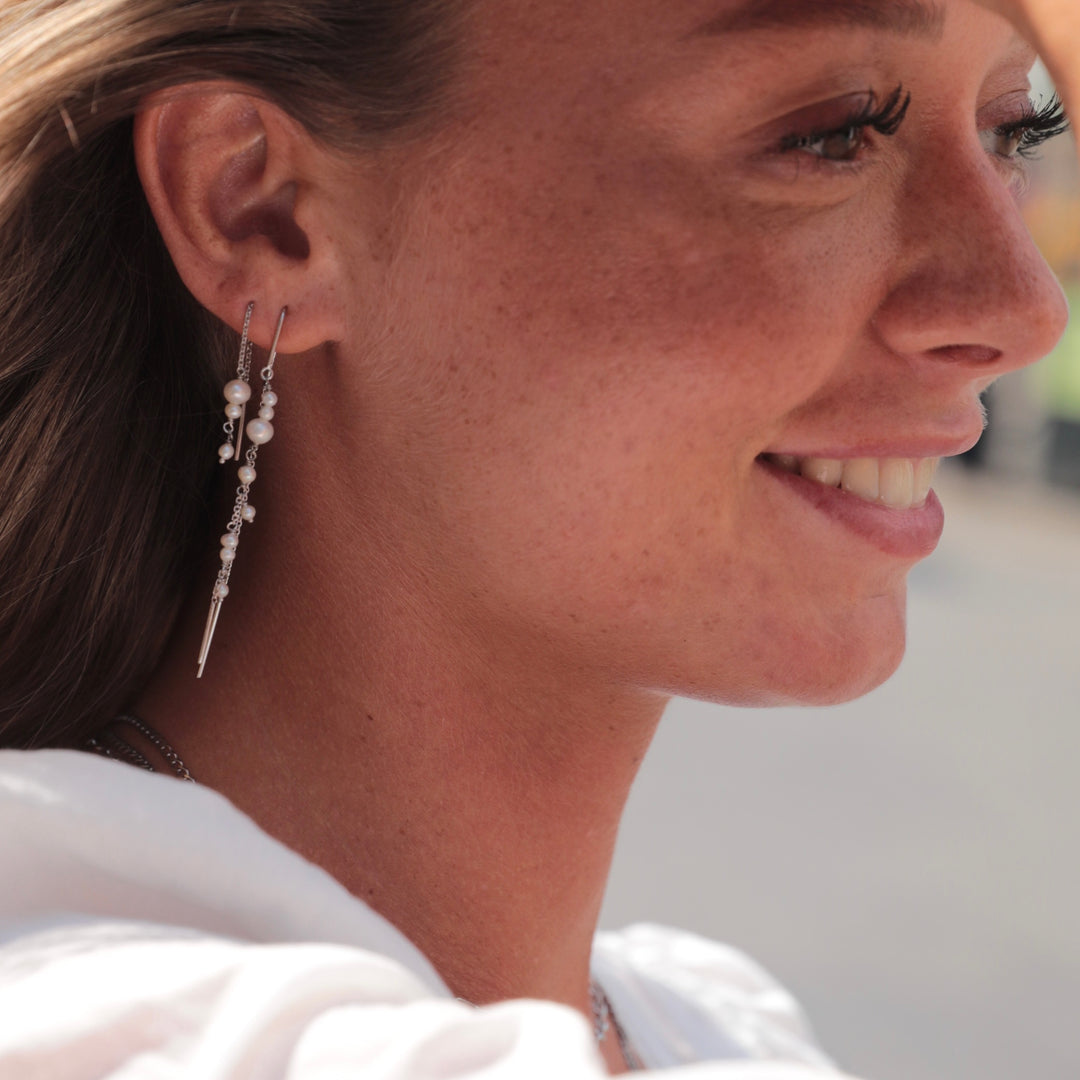 Sofia - Silver earring with freshwater pearls