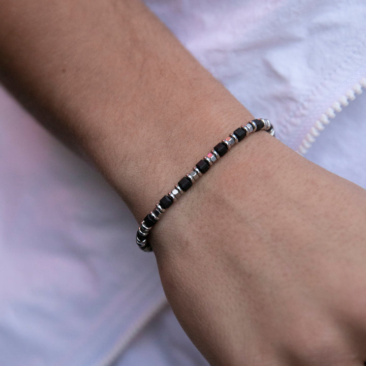 Samie - Bracelet with black pearls