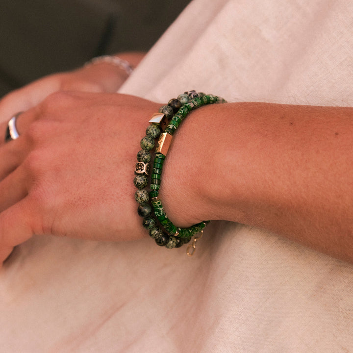 Evolution - Slim armbånd med grønne perler