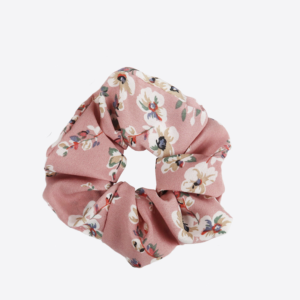 Sistie Scrunchie in pink with the finest flowers